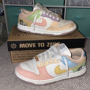 Women’s Nike Dunk Low SE color sail/sanded gold size 7 womens and size 5.5 mens